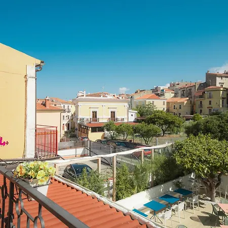 Maison De L'arte Di Ba بيت ضيافة