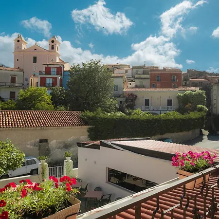 بيت ضيافة Maison De L'arte Di Ba 3*